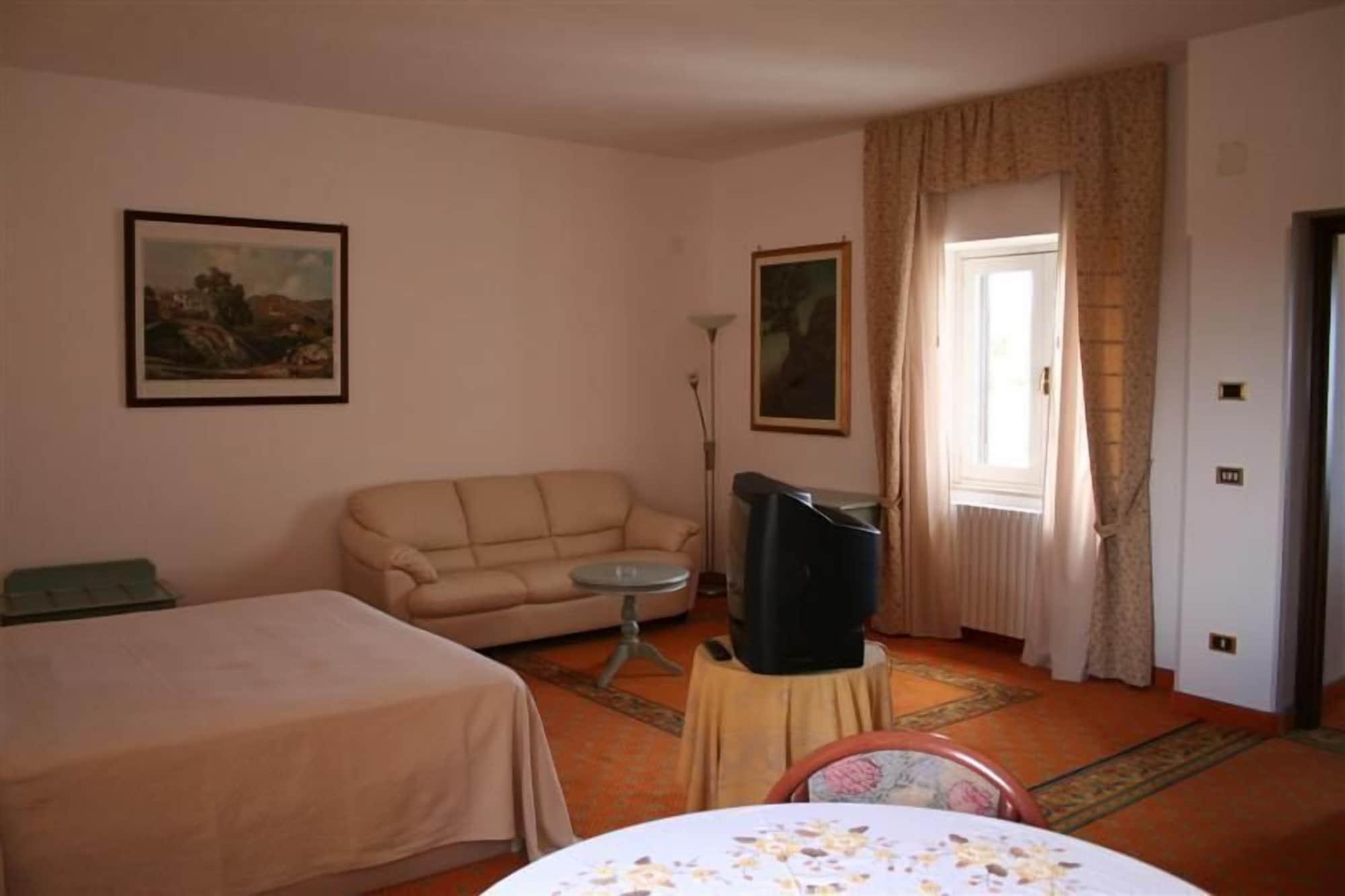 Hotel Incanto Остуни Экстерьер фото